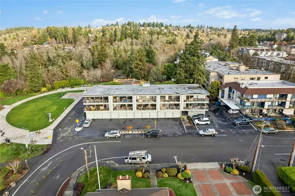 Des Moines, WA 98198,506 S 222nd ST #1