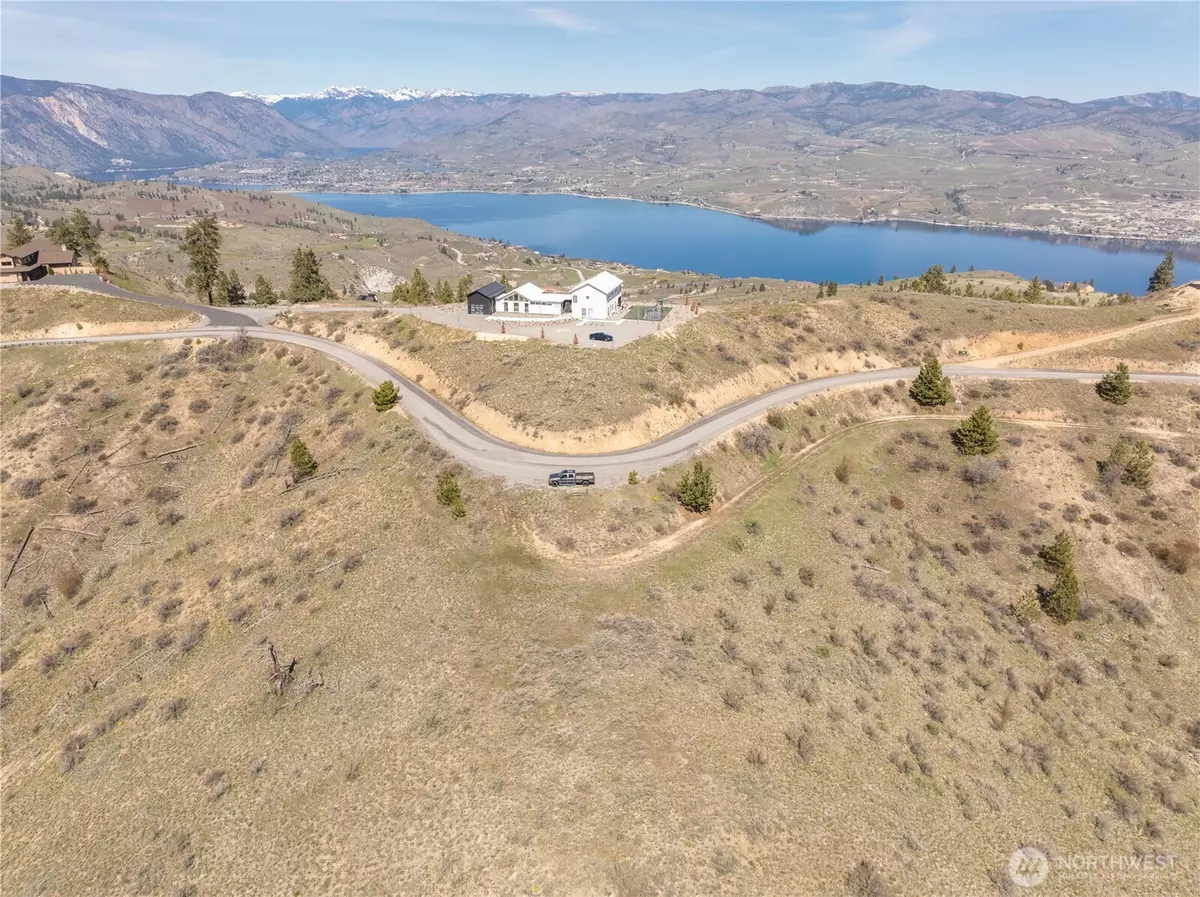 Chelan, WA 98816,295 Hawks Ridge RD