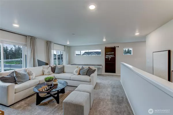 Port Orchard, WA 98367,6053 Trace DR SW