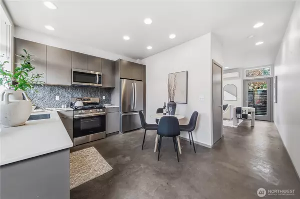 Seattle, WA 98118,5936 S 36th AVE #A