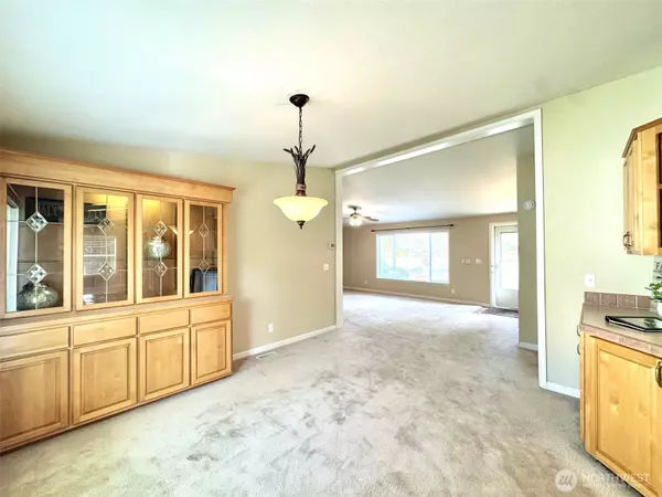 Olalla, WA 98359,15740 Peacock Hill RD SE