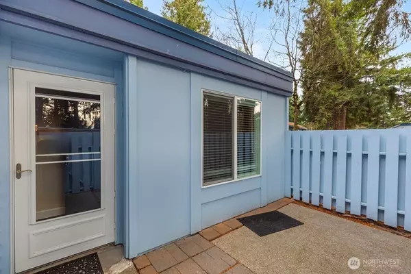 Renton, WA 98059,4300 NE Sunset Blvd #D1