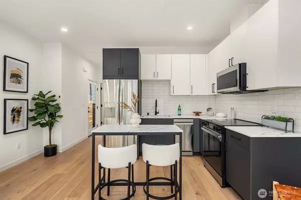 Seattle, WA 98117,8018 24th AVE NW #B