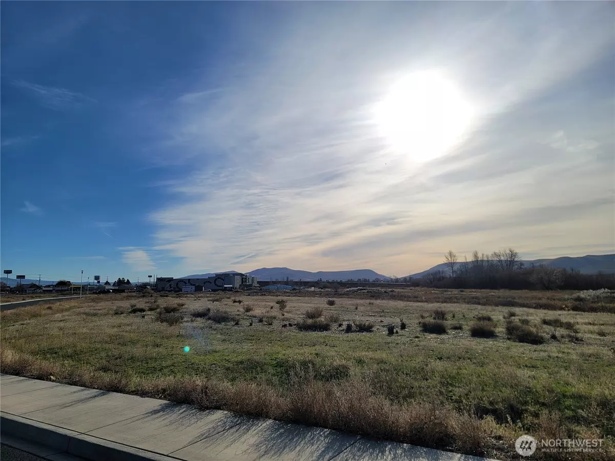 Ellensburg, WA 98926,220 S Opportunity ST