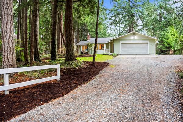1037 9th AVE, Fox Island, WA 98333