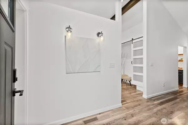 Auburn, WA 98002,107 N ST NE