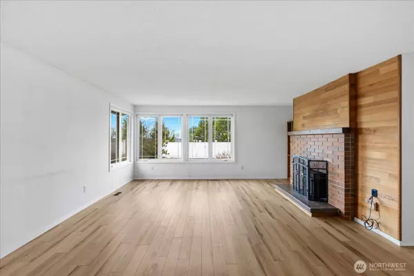 Mukilteo, WA 98275,4517 76th ST SW