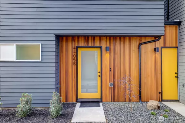 Seattle, WA 98118,4405 B S Holly ST