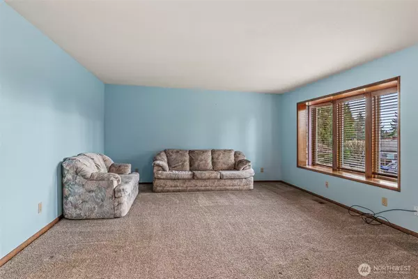 Longview, WA 98632,2110 Sycamore ST