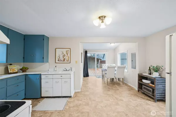 Buckley, WA 98321,222 S Cedar ST