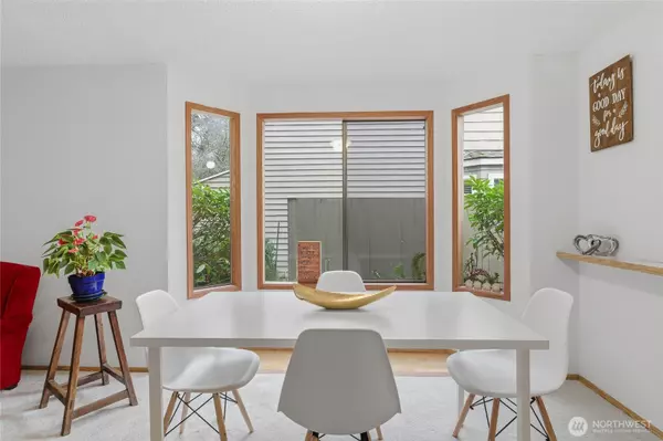 Kirkland, WA 98034,9606 NE 121st LN