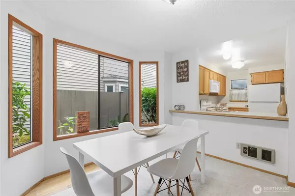 Kirkland, WA 98034,9606 NE 121st LN