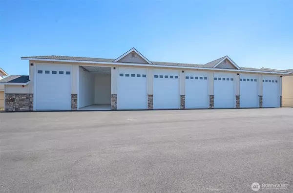 9967 W8 RD NW #F 33, Quincy, WA 98848