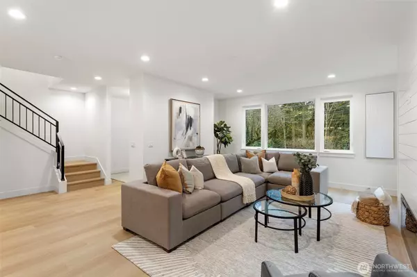 Kirkland, WA 98033,9511 132nd AVE NE