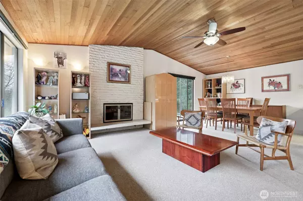 Woodinville, WA 98072,16812 174th AVE NE