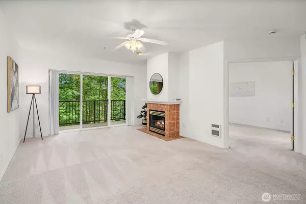 Kirkland, WA 98034,12439 NE Totem Lake WAY #106