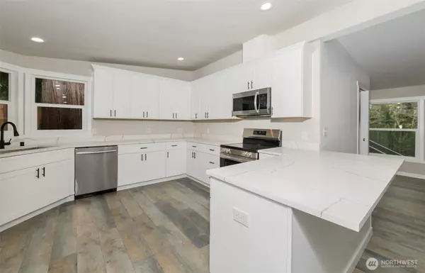 Snohomish, WA 98290,225 N. Lake Roesiger RD