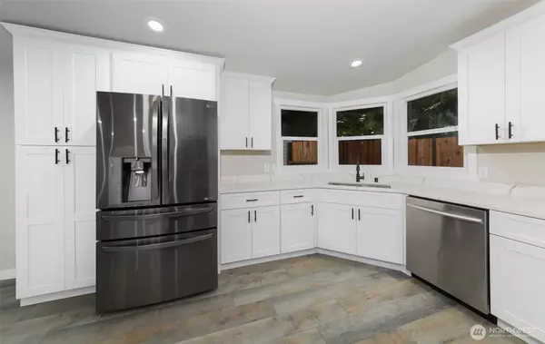 Snohomish, WA 98290,225 N. Lake Roesiger RD