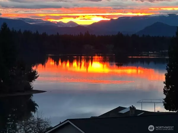 Lake Tapps, WA 98391,4614 Lakeridge DR E