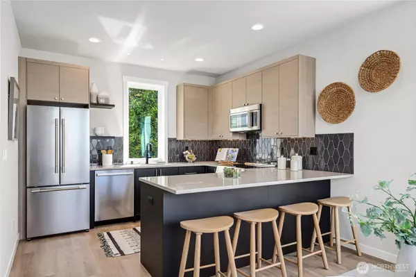 Seattle, WA 98102,2817 Franklin AVE E #B