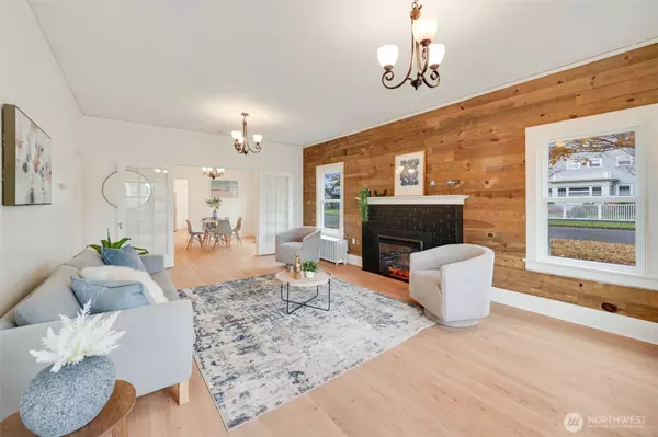 Hoquiam, WA 98550,402 L ST