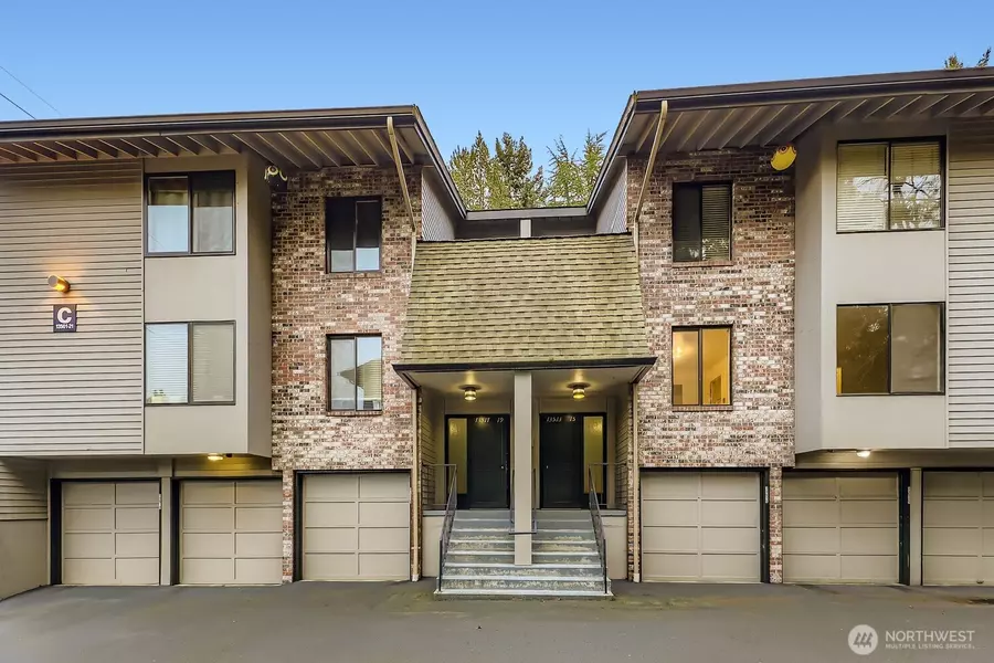 13513 Linden AVE N #C114, Seattle, WA 98133