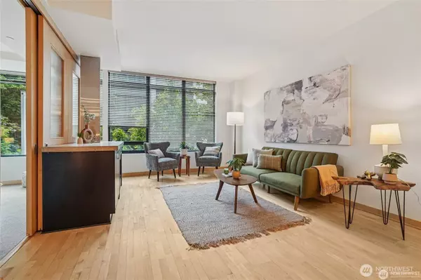 Seattle, WA 98121,2716 Elliot AVE #301