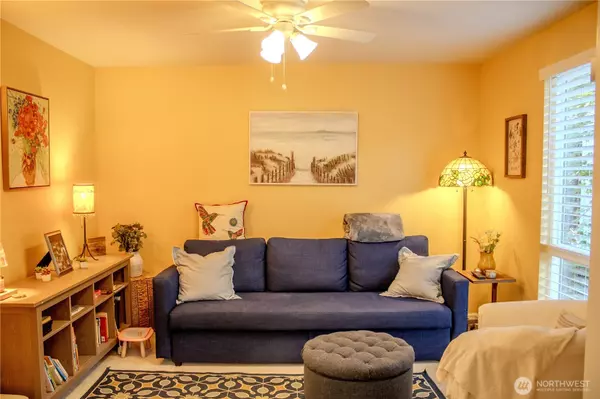 Bellevue, WA 98004,1611 102nd PL NE #C1