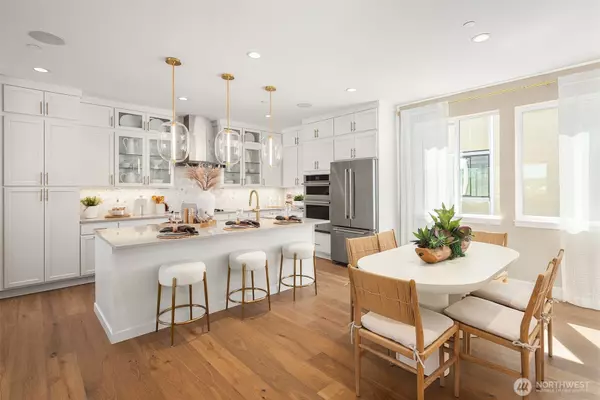 Kirkland, WA 98033,10811 (HS 111) 120TH LN NE #C