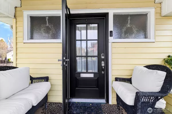 Everett, WA 98201,2201 Rockefeller AVE