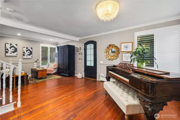 Shoreline, WA 98177,641 NW 175th ST