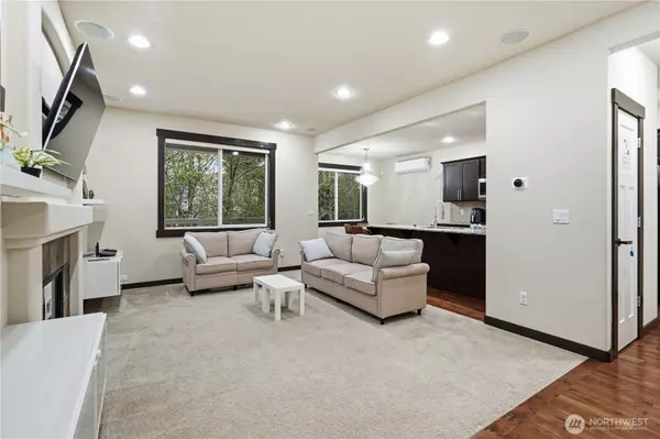 Lynnwood, WA 98087,Address not disclosed