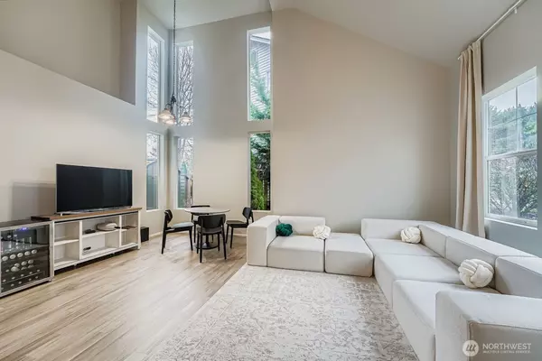 Kent, WA 98032,4109 S 220th PL #18