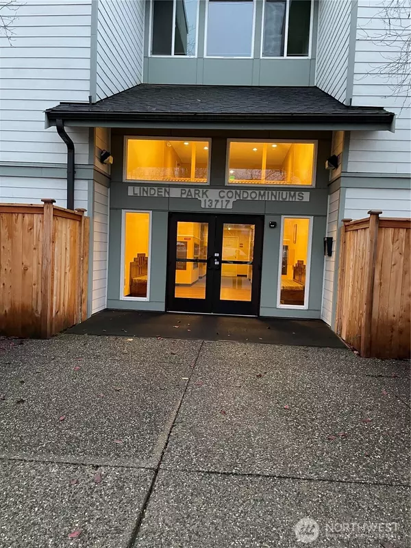 Seattle, WA 98133,13717 Linden AVE N #229