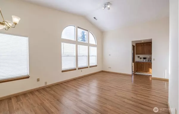 Kent, WA 98030,11209 SE 267th PL