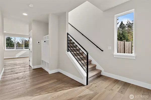 Bothell, WA 98012,18518 Meridian AVE SE #CR 03