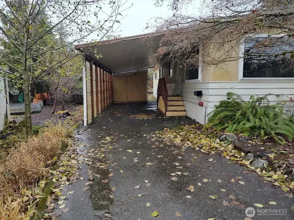 Everett, WA 98204,13320 Highway 99 #151