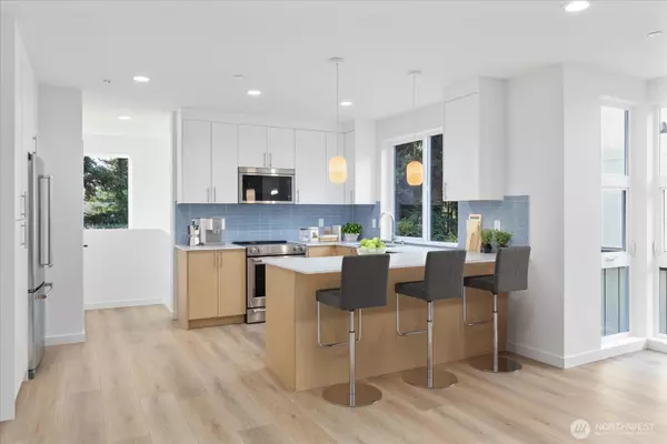 Seattle, WA 98133,10738 Interlake AVE N