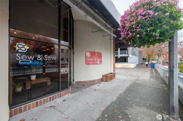 Bellingham, WA 98225,1324 Commercial ST #1