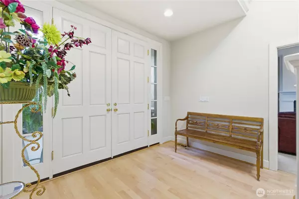 Bellevue, WA 98006,6082 167th AVE SE