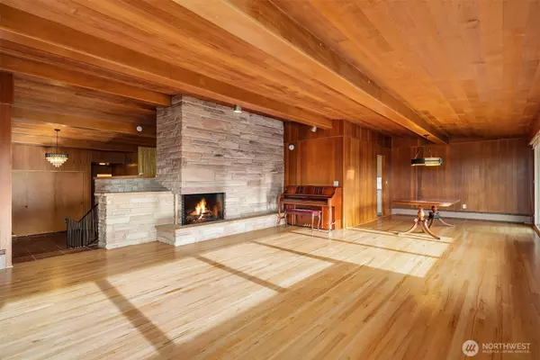 Blaine, WA 98230,452 11th ST