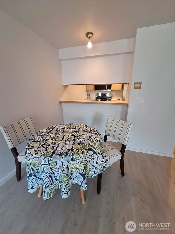 Seattle, WA 98102,530 Melrose AVE E #705