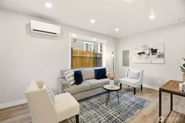 Seattle, WA 98118,9223 38th AVE S #B