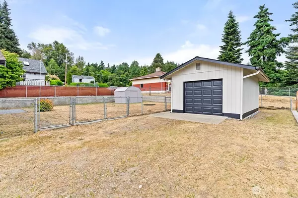 Tukwila, WA 98188,15633 47th AVE S