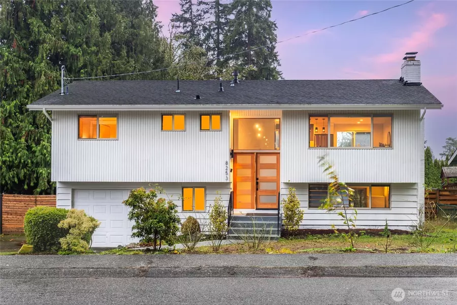8253 NE 145th ST, Kirkland, WA 98034