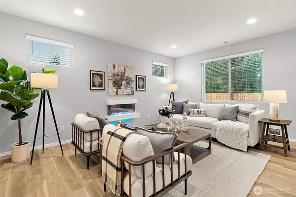 Kent, WA 98030,24521 111th AVE SE