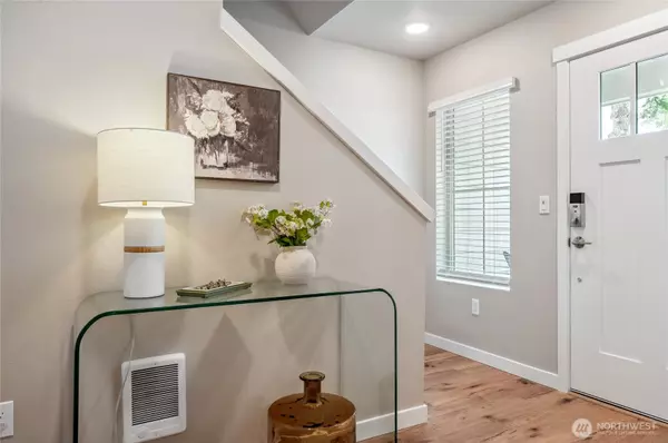 Bothell, WA 98012,1322 194th ST SE #B4