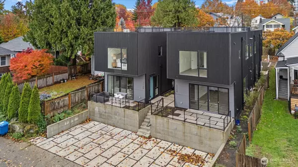 1114 26th AVE #C, Seattle, WA 98122