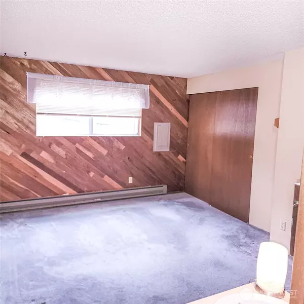 Kirkland, WA 98034,13421 122nd AVE NE