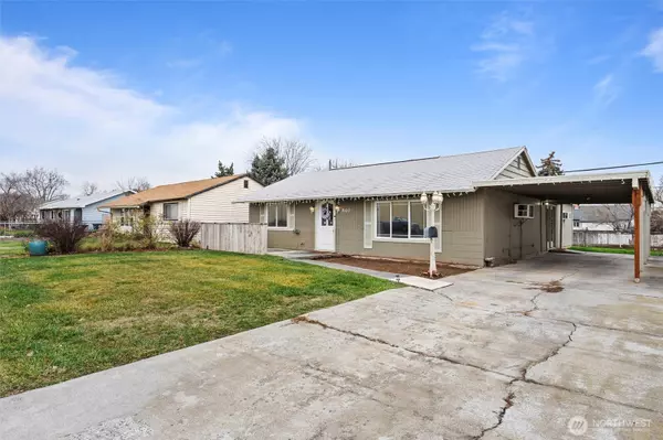 Moses Lake, WA 98837,640 S Clover DR